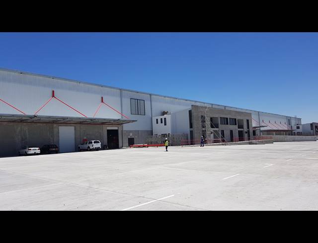 4,165M² WAREHOUSE TO LET IN BELLVILLE SOUTH INDUSTRIA